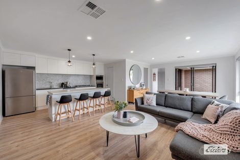 2/22 Sanctuary Ct, Morphett Vale, SA 5162