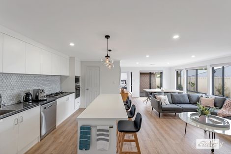 Property photo of 2/22 Sanctuary Court Morphett Vale SA 5162