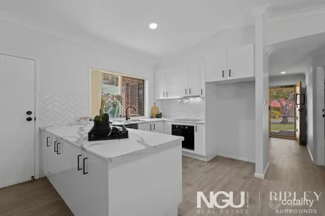 Property photo of 22 Brooklands Circuit Forest Lake QLD 4078