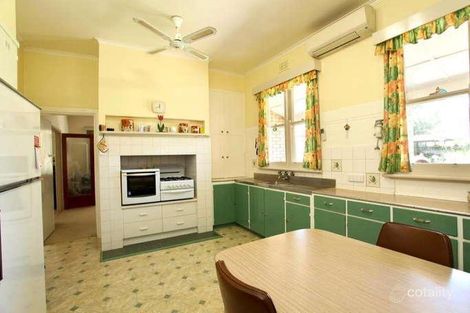 Property photo of 2 Parker Street Guildford VIC 3451