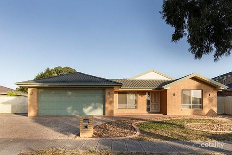 4 Franklin Pde, Lynbrook, VIC 3975