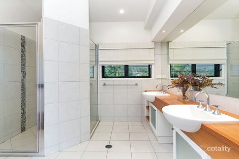 Property photo of 61-67 Arlington Esplanade Clifton Beach QLD 4879