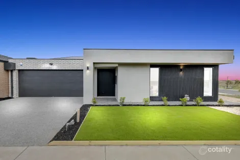 Property photo of 7 Raindrop Circuit Fraser Rise VIC 3336
