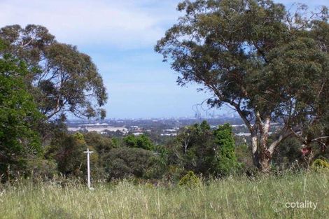 13 Tunnel Rd, Swan View, WA 6056