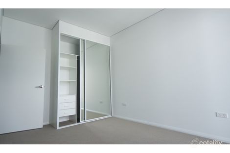 Property photo of 50/56 Lakeside Parade Jordan Springs NSW 2747