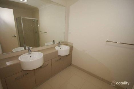 Property photo of 30 Giverny Close Burnside Heights VIC 3023