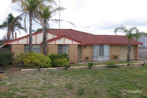 Property photo of 9 Wallaroo Way Australind WA 6233