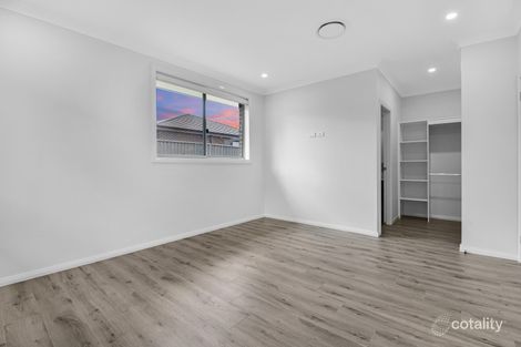 Property photo of 22 Stoneham Circuit Oran Park NSW 2570