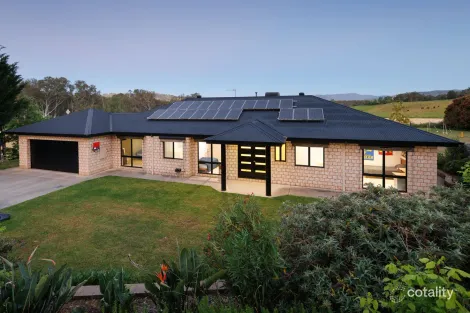 20 Quonoey Rd, Kiewa, VIC 3691