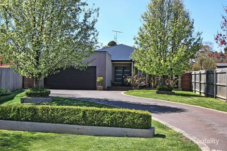 Property photo of 8 Adam Close Woodend VIC 3442