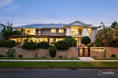 Property photo of 16 Brisbane Corso Fairfield QLD 4103