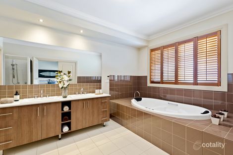 Property photo of 11 Lookout Rise South Morang VIC 3752