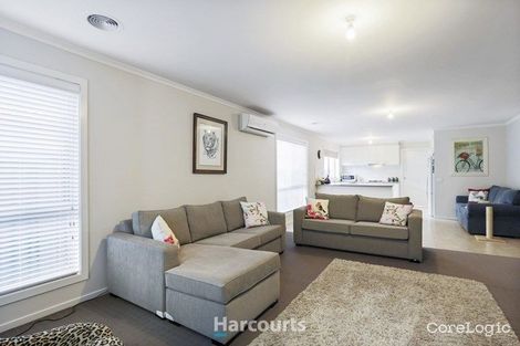 Property photo of 11 Botham Crescent Pakenham VIC 3810