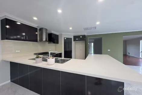 Property photo of 80 Heritage Drive Mill Park VIC 3082