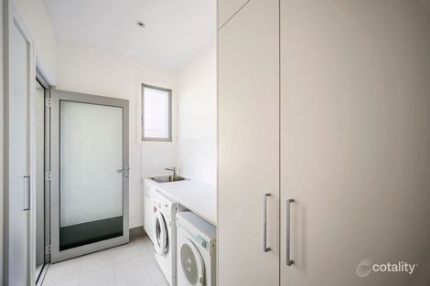 Property photo of 32 Hillside Parade Elizabeth Beach NSW 2428