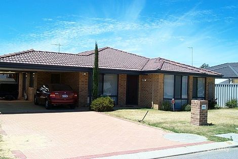 18 Dunlowe Loop, Warnbro, WA 6169