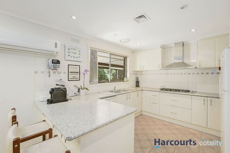 Property photo of 1 Windsor Drive Avondale Heights VIC 3034