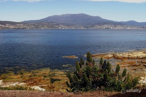 Property photo of 4/79-81 Tranmere Road Howrah TAS 7018