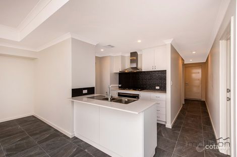 Property photo of 29 Melbourne Loop Hammond Park WA 6164