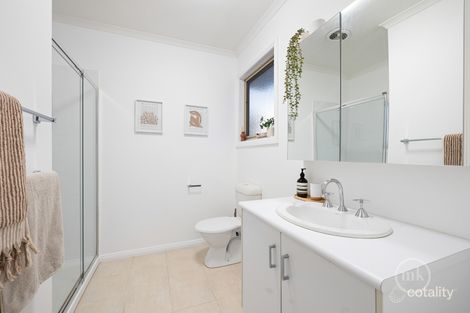 Property photo of 2/129 Mountain View Road Briar Hill VIC 3088