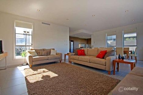 Property photo of 8 Admiralty Court Safety Beach VIC 3936