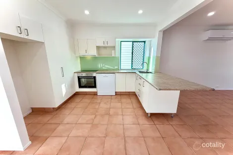Property photo of 8/15 The Cockleshell Noosaville QLD 4566