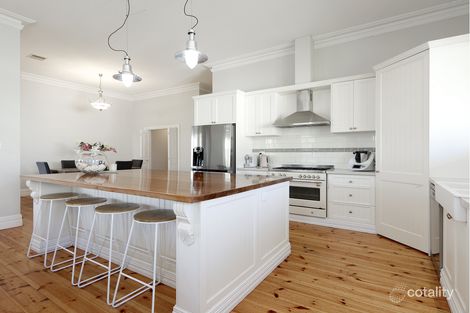 Property photo of 162-164 Stawell Street Sale VIC 3850