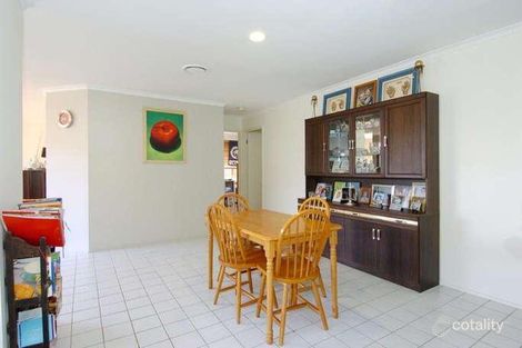 Property photo of 10 Tolga Close Carrum Downs VIC 3201