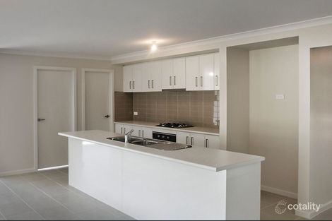 Property photo of 14 Tributary Way Woodend VIC 3442