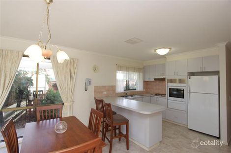 Property photo of 2/21 Mayfield Parade Strathdale VIC 3550