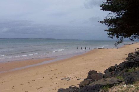 2 Paringi Ct, Cowes, VIC 3922