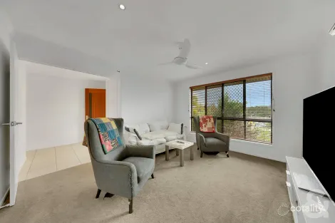 Property photo of 17 Southern Cross Close Telina QLD 4680