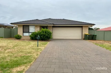 8 Warragrah Pl, Parkes, NSW 2870