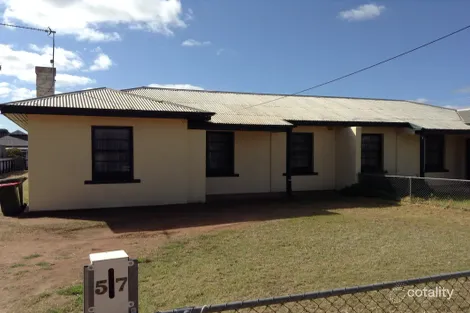 55 Queen St, Peterborough, SA 5422