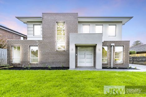 Property photo of 1/10 Pippin Avenue Glen Waverley VIC 3150