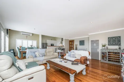 Property photo of 3 Manta Pass Mindarie WA 6030