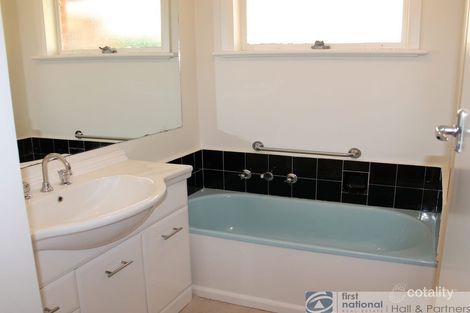 Property photo of 10 Walton Court Narre Warren VIC 3805