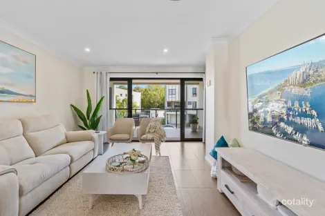 Property photo of 28/61 East Quay Drive Biggera Waters QLD 4216