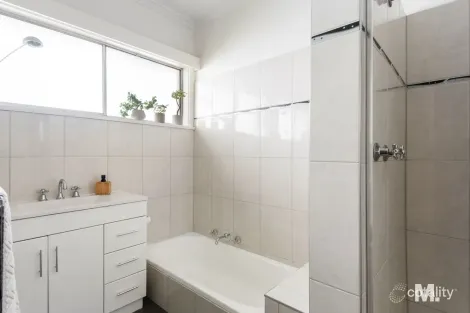 Property photo of 2 Hartnett Court Moonee Ponds VIC 3039