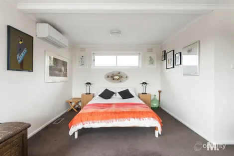 Property photo of 2 Hartnett Court Moonee Ponds VIC 3039