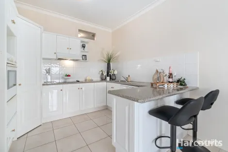 Property photo of 11/21 Excelsior Parade Carey Bay NSW 2283