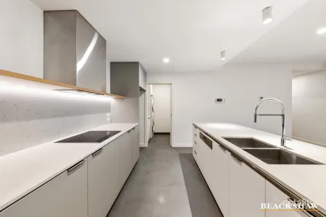 Property photo of 13/22 Canberra Avenue Forrest ACT 2603