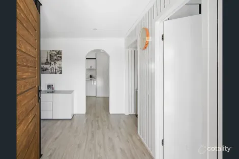 Property photo of 37 Claremont Crescent Hoppers Crossing VIC 3029