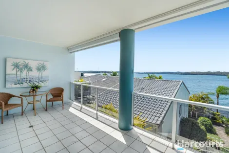Property photo of 11/21 Excelsior Parade Carey Bay NSW 2283