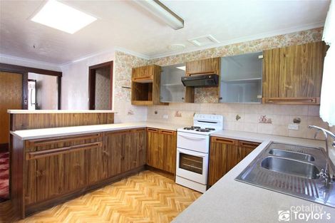 Property photo of 4 Vivian Court Para Hills West SA 5096