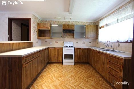 Property photo of 4 Vivian Court Para Hills West SA 5096