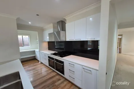 Property photo of 14 Galloway Drive Mernda VIC 3754