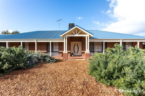 Property photo of 27 Blue Wren Gardens Coodanup WA 6210