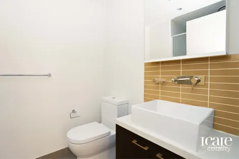 Property photo of 1303/8 Sutherland Street Melbourne VIC 3000