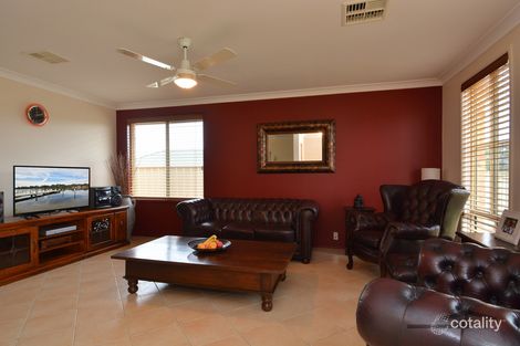 Property photo of 52 Springvale Circuit Cameron Park NSW 2285
